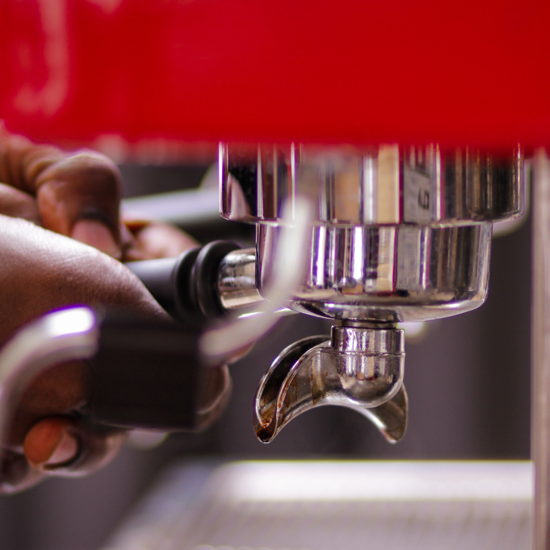 Máquina de café com bebidas variadas – Aluguel para empresas e escritórios