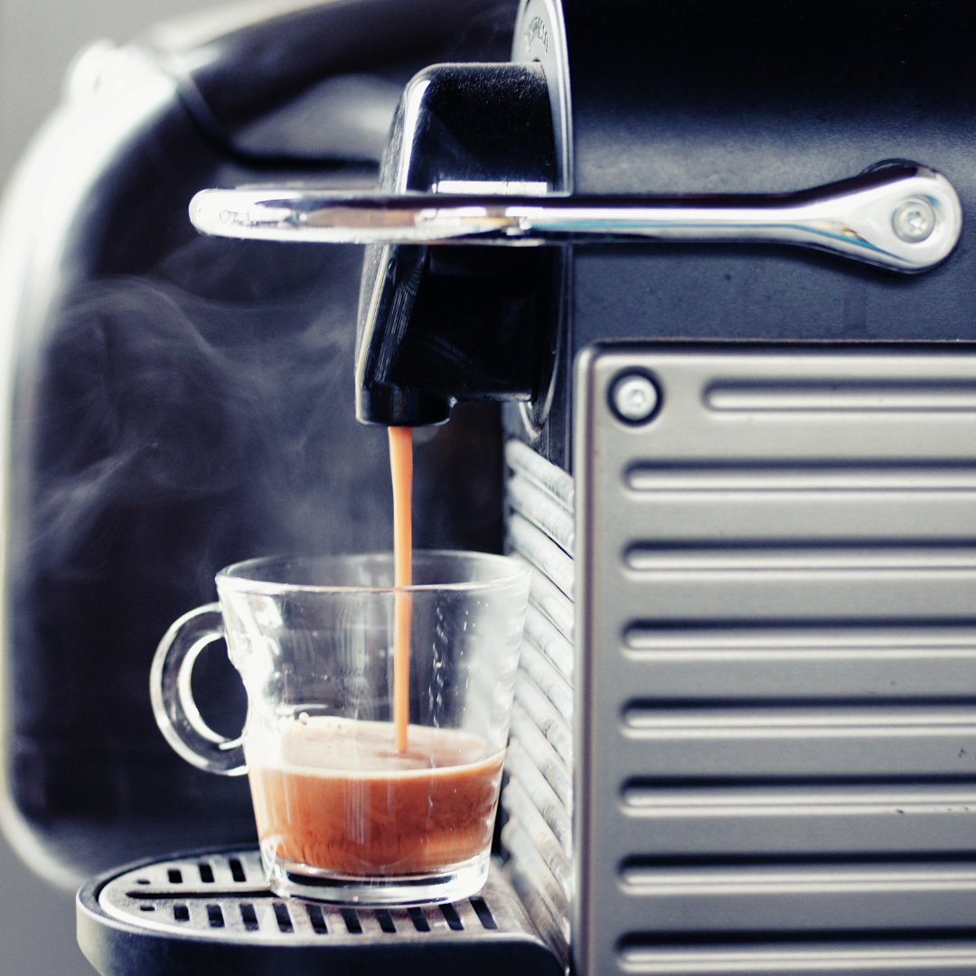 Máquina de café para coworking – Aluguel inteligente com bebidas variadas